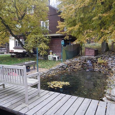 Myslivna Otel Černý Dŭl Dış mekan fotoğraf
