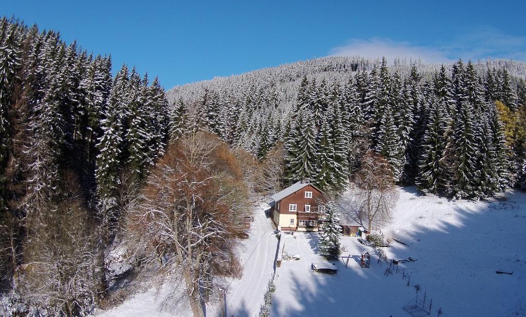 Myslivna Otel Černý Dŭl Dış mekan fotoğraf